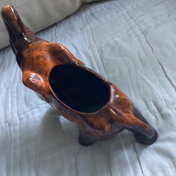 VINTAGE GLAZED POTTERY ELEPHANT PLANTER - Picture 2 of 8